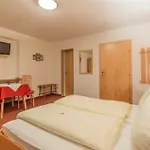 Haus Waltraud * ניוסטיפט אים סטובאיטל
