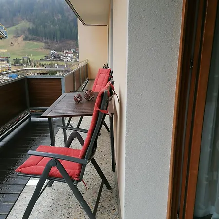 Haus Waltraud 아파트